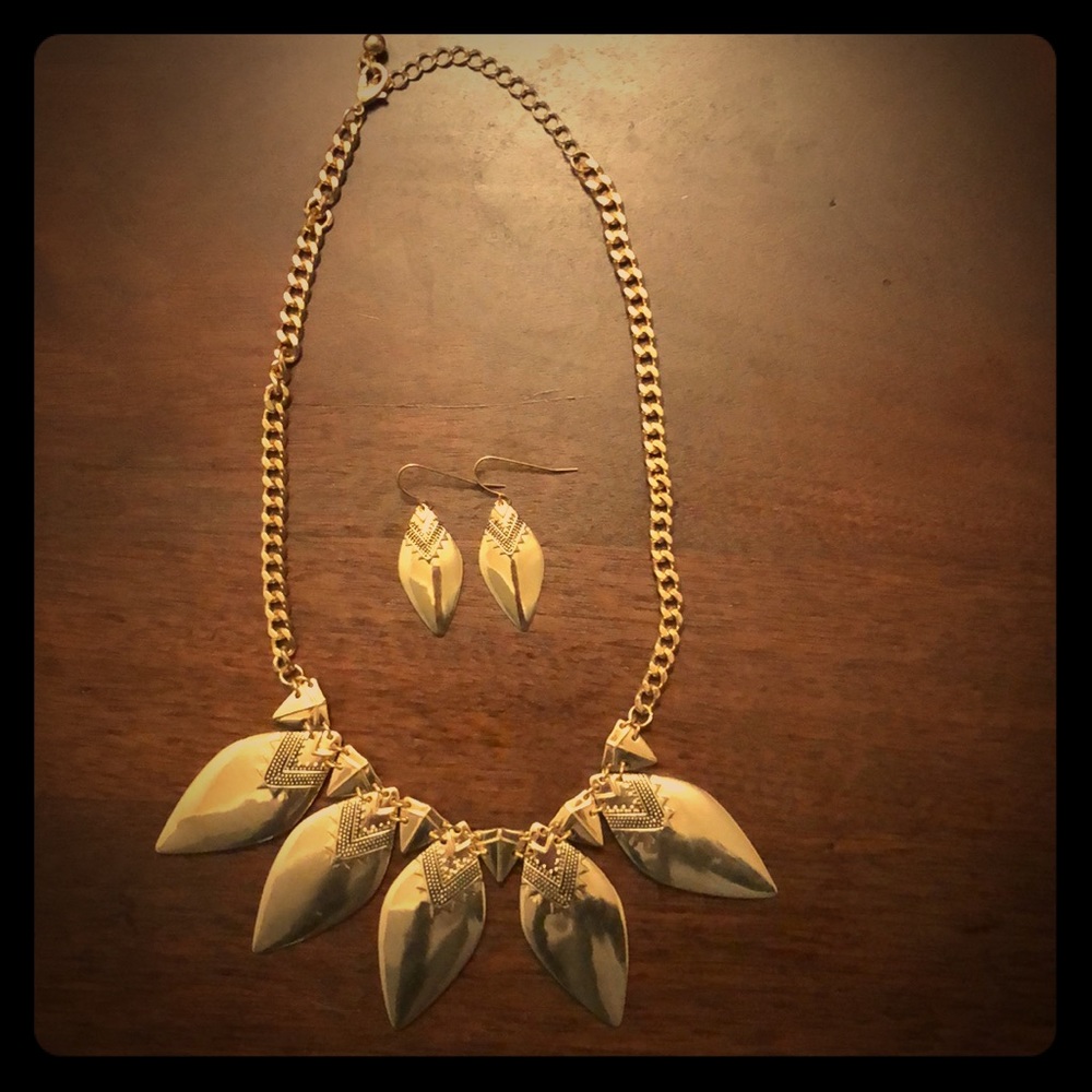 Aztec style necklace with matching earrings
